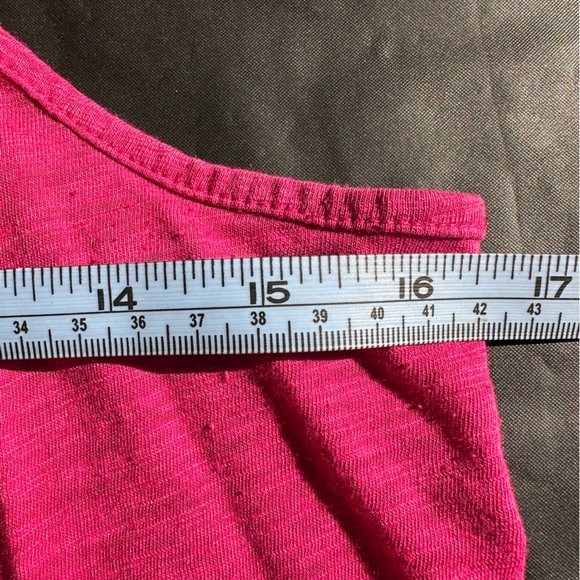 Express Keyhole Back Tank Top - Picture 4 of 4